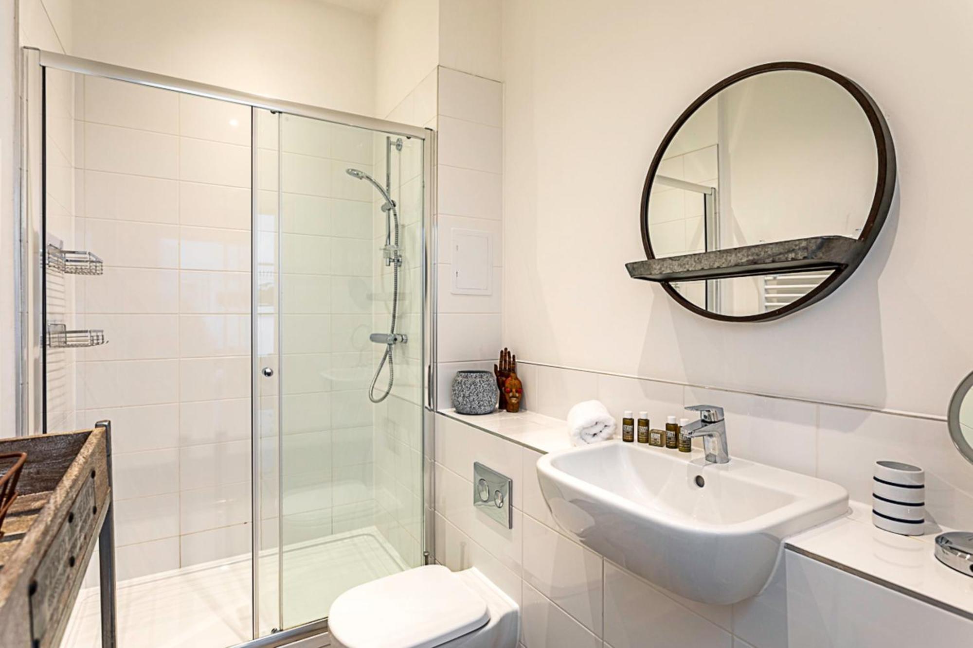 Contemporary Victorian Londra
